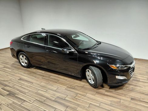 Used 2019 Chevrolet Malibu LS w/ Driver Confidence Package FWD image 16