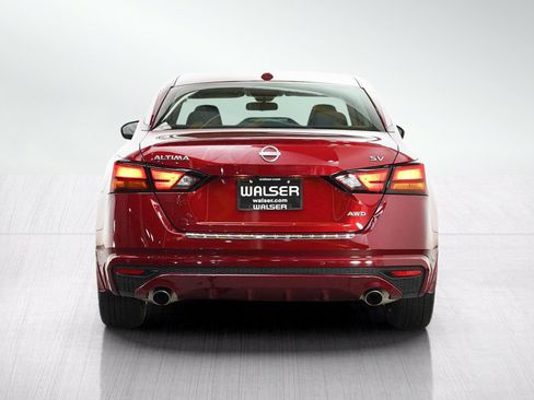 Used 2023 Nissan Altima 2.5 SV w/ SV Premium Package AWD/4WD image 4