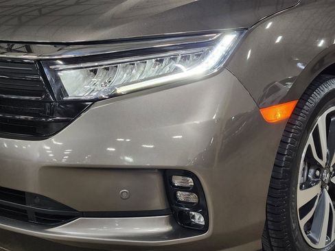 Used 2023 Honda Odyssey Touring image 14