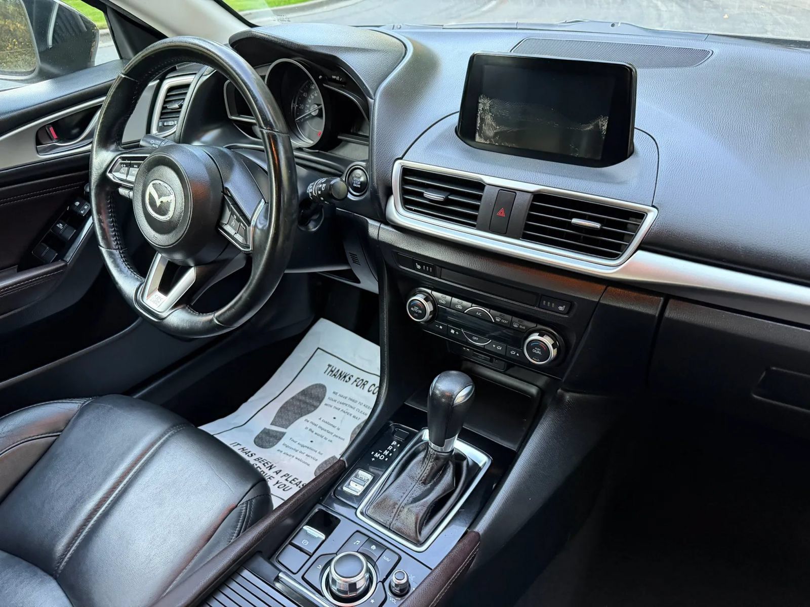 Used 2018 MAZDA MAZDA3 Touring FWD image 12