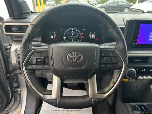 Used 2024 Toyota Tacoma SR5 AWD/4WD image 20