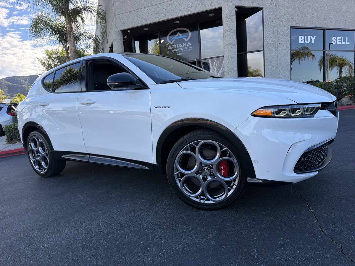 Used 2024 Alfa Romeo Tonale Ti w/ Active Assist Package AWD/4WD image 8