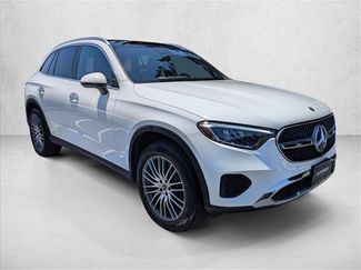 Used 2025 Mercedes-Benz GLC 300 video 3