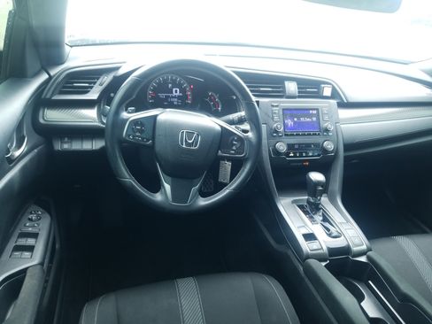 Used 2017 Honda Civic Sport image 18