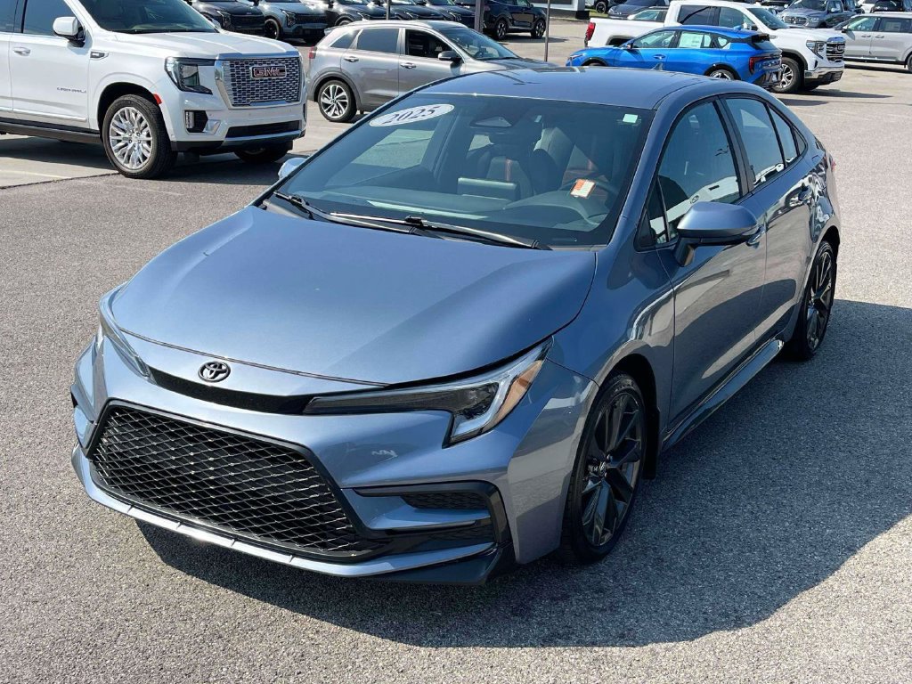 Used 2025 Toyota Corolla SE FWD image 27