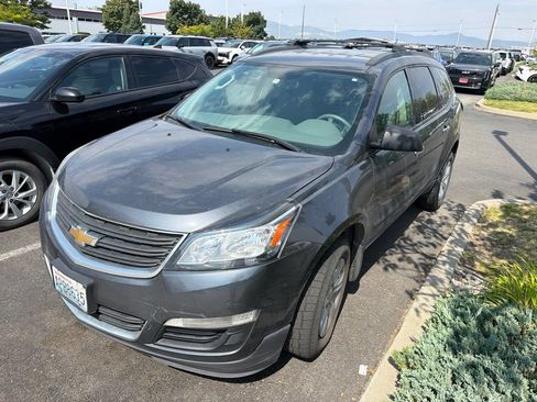 Used 2014 Chevrolet Traverse LS AWD/4WD image 2