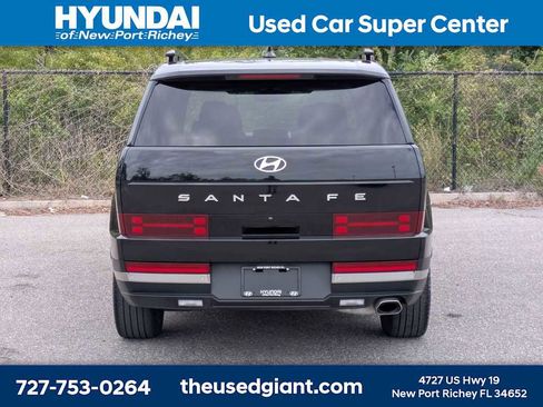 Used 2024 Hyundai Santa Fe Limited image 4