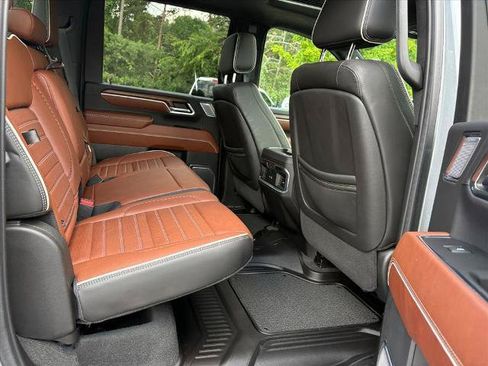 Used 2024 GMC Sierra 2500 Denali Ultimate AWD/4WD image 18