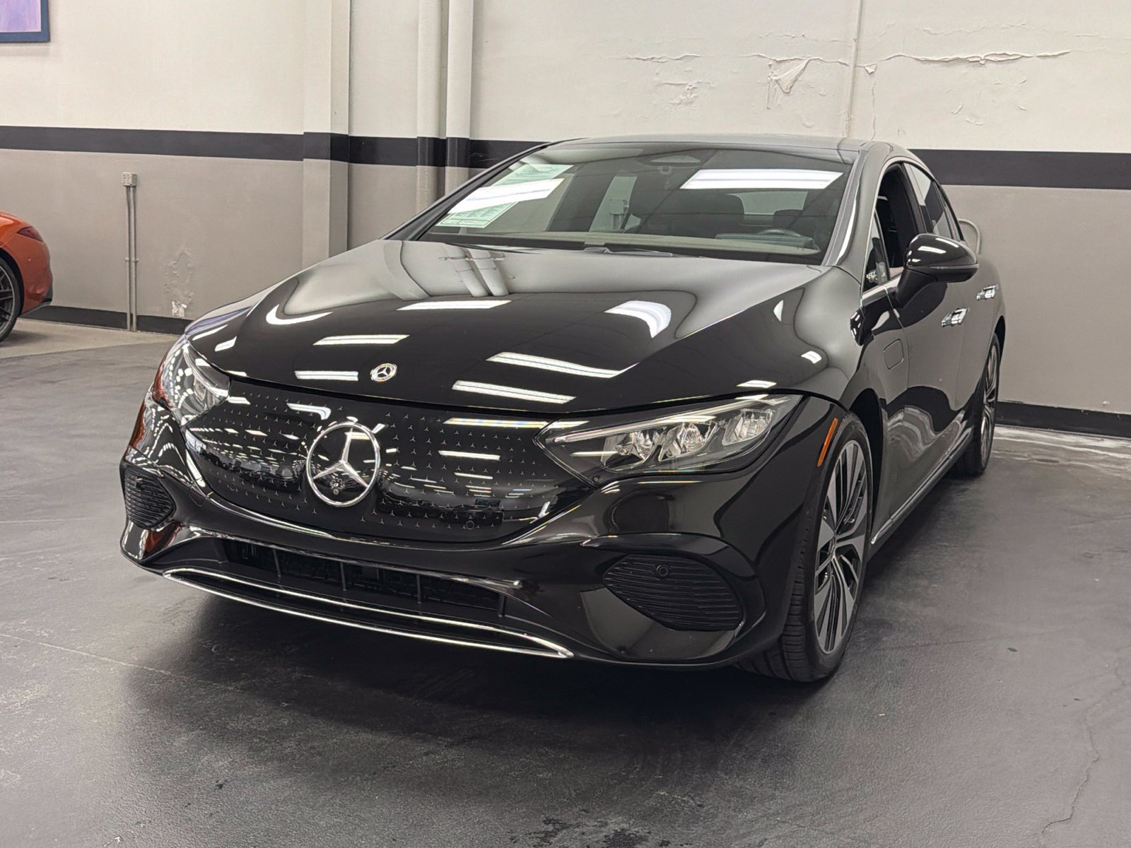 Used 2023 Mercedes-Benz EQE 500 4MATIC Sedan image 6