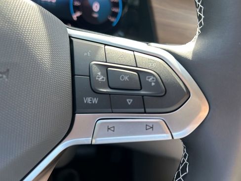 New 2026 Volkswagen Atlas SE FWD image 28