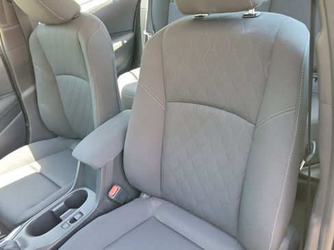 Used 2026 Toyota Corolla LE FWD image 5
