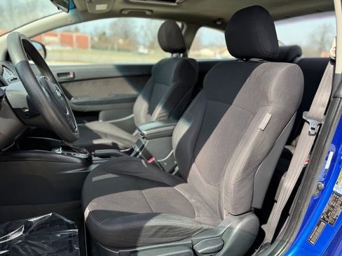 Used 2012 Kia Forte Koup EX FWD image 21