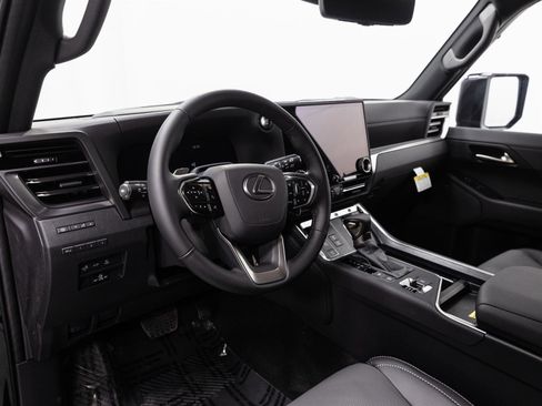 New 2026 Lexus GX 550 image 5