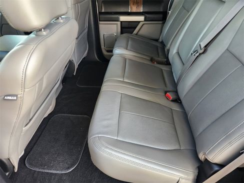 Used 2019 Ford F150 Lariat w/ Equipment Group 502A Luxury image 28