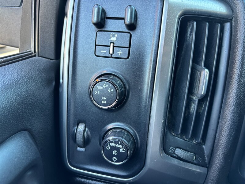 Used 2015 Chevrolet Silverado 1500 LT w/ All Star Edition AWD/4WD image 17
