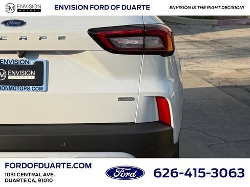 New 2025 Ford Escape SE image 7