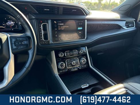 Used 2023 GMC Yukon Denali image 34