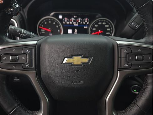 Used 2022 Chevrolet Silverado 1500 LTZ w/ LTZ Premium Package image 19