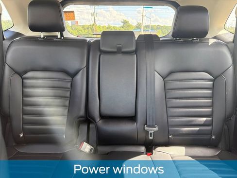 Used 2024 Ford Edge SEL AWD/4WD image 10