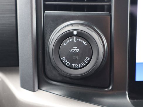 Used 2024 Ford F150 XLT AWD/4WD image 24