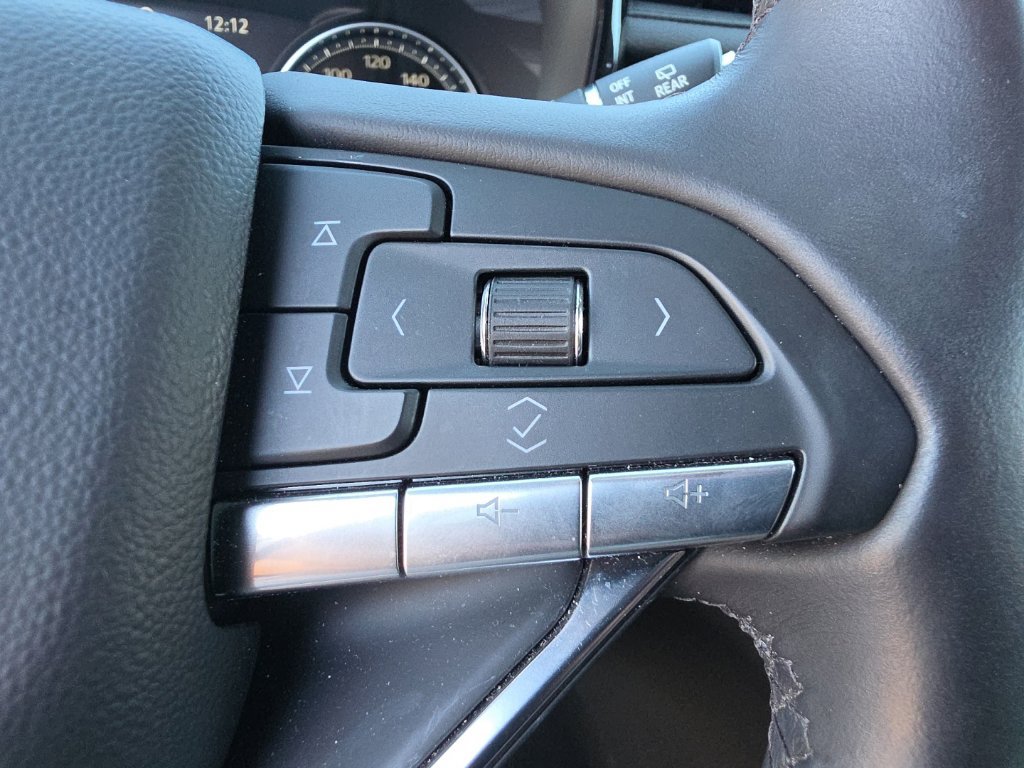 Used 2025 Cadillac XT6 Luxury FWD image 18