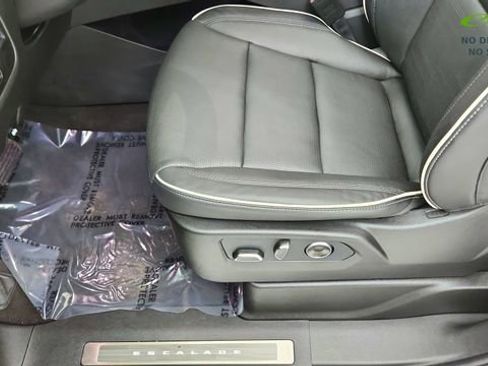 Used 2026 Cadillac Escalade Sport w/ LPO, ONYX Package AWD/4WD image 38