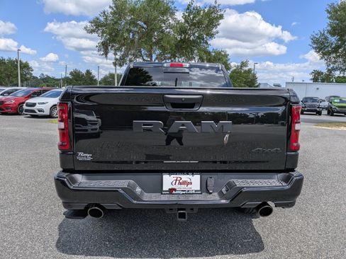 New 2026 RAM 1500 Express AWD/4WD image 4