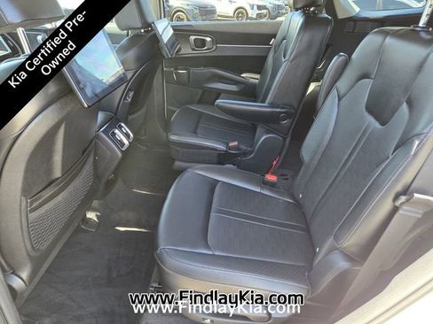 Certified 2025 Kia Sorento EX w/ Panoramic Sunroof Package image 14