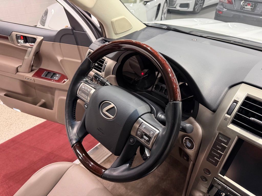 Used 2019 Lexus GX 460 Premium AWD/4WD image 51