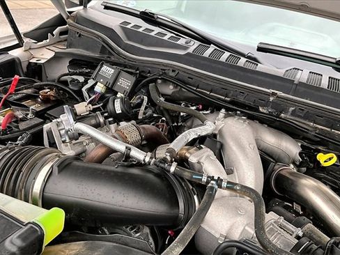 Used 2022 Ford F250 Lariat w/ Black Appearance Package image 34