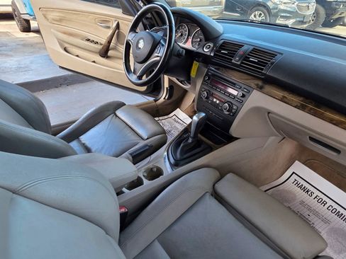 Used 2011 BMW 128i Convertible image 23