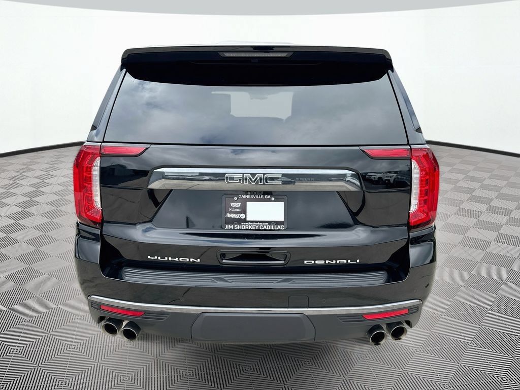 Used 2024 GMC Yukon Denali Ultimate w/ LPO, Floor Liner Package AWD/4WD image 7