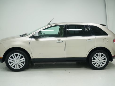 Used 2010 Lincoln MKX 2WD image 7