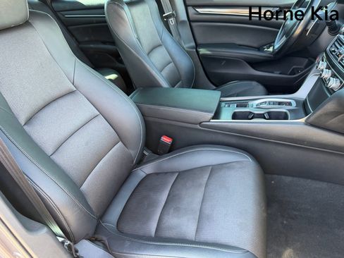 Used 2020 Honda Accord Sport image 10