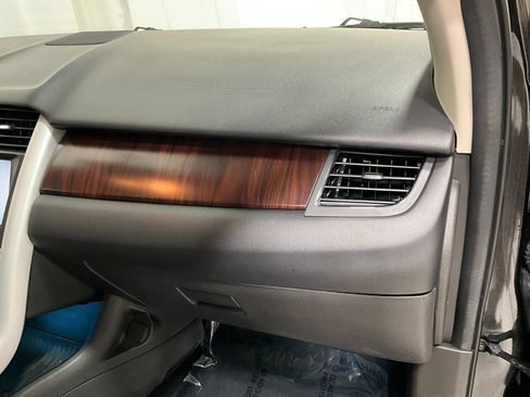 Used 2014 Ford Edge Limited w/ Equipment Group 301A AWD/4WD image 17