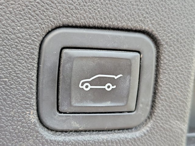 Certified 2024 Chevrolet Equinox RS w/ RS Leather Package FWD image 29