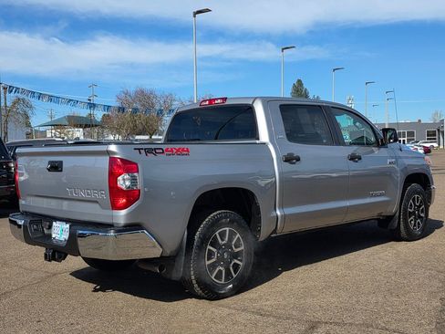 Used 2017 Toyota Tundra SR5 w/ TRD Off Road Package image 4
