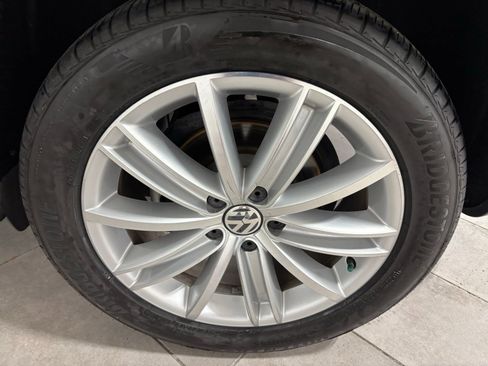 Used 2014 Volkswagen Tiguan SEL image 10