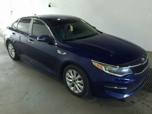 Used 2017 Kia Optima LX w/ Option Group 014 FWD image 3