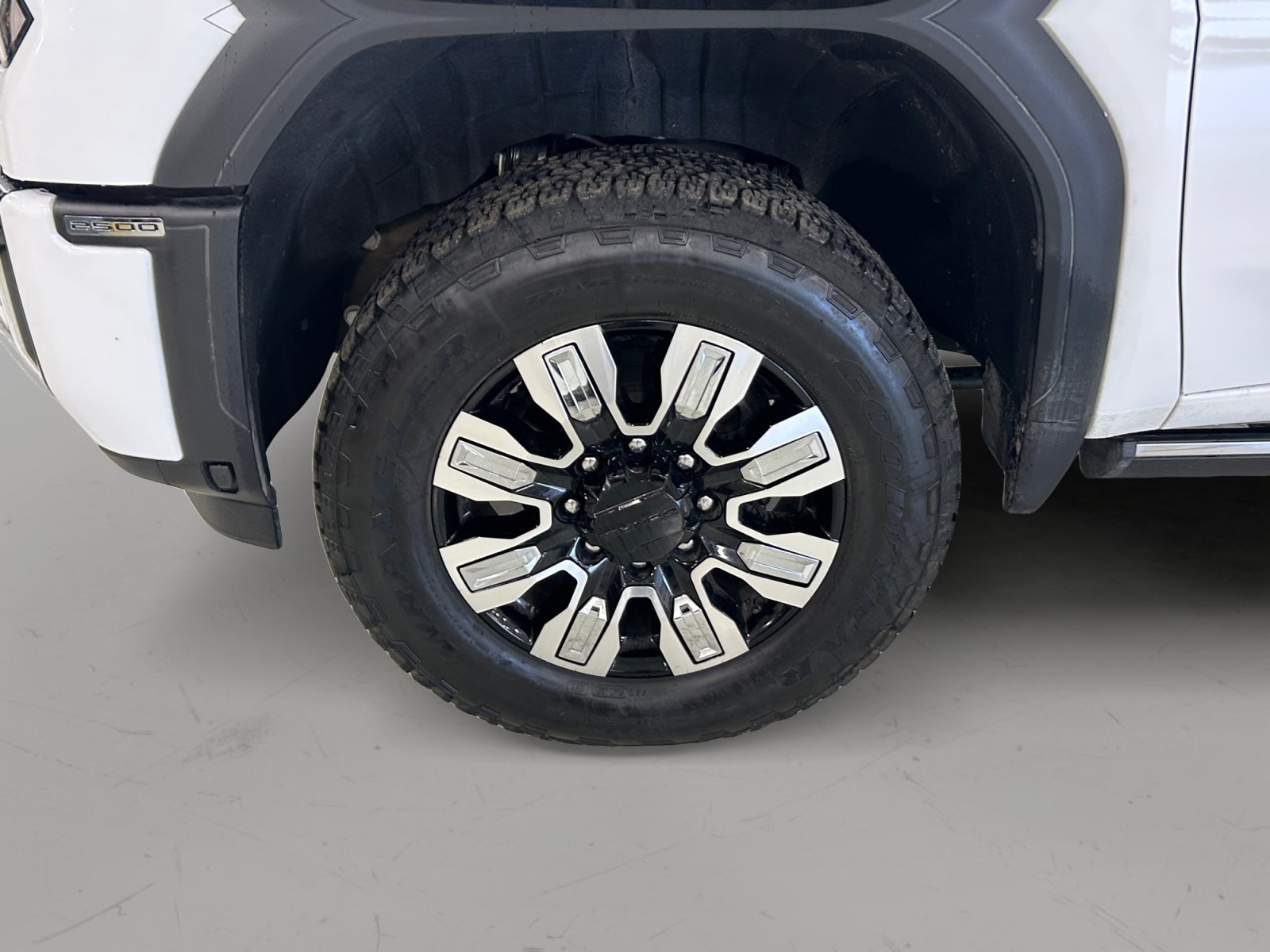Used 2026 GMC Sierra 2500 Denali w/ Denali Reserve Package AWD/4WD image 9