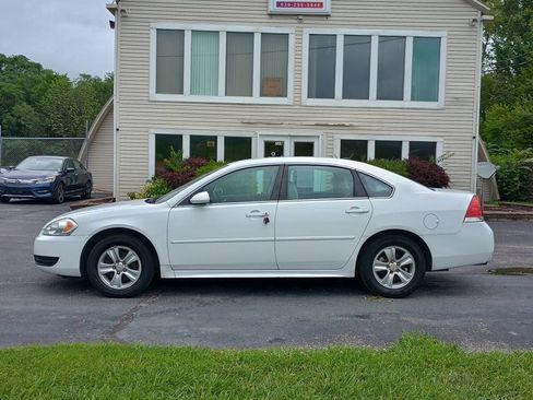 Used 2014 Chevrolet Impala Limited LS FWD image 2