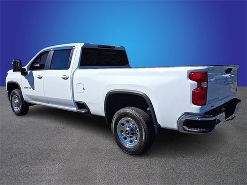 Used 2024 Chevrolet Silverado 3500 LT w/ Convenience Package image 6