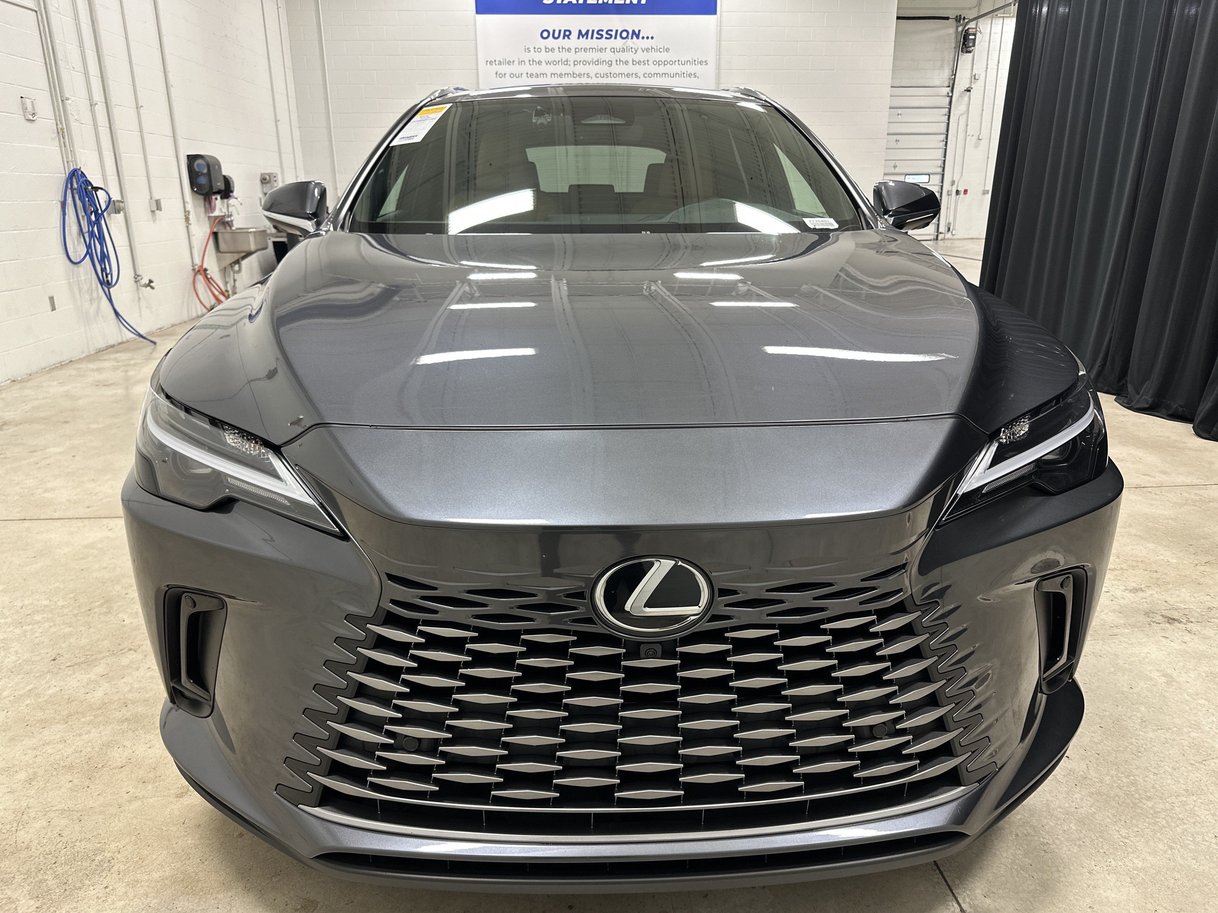 Used 2026 Lexus RX 350 Premium w/ Convenience Package AWD/4WD image 3