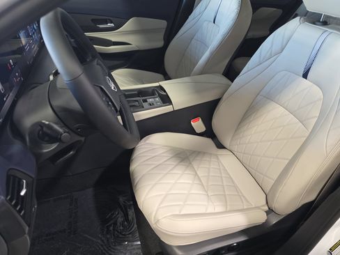 New 2026 Nissan Sentra SL w/ Floor Mat Package FWD image 14