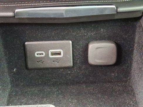 Used 2024 Cadillac XT4 Sport w/ Cold Weather Package image 32