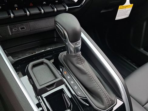 New 2026 Chevrolet Colorado LT w/ LT Convenience Package RWD image 11