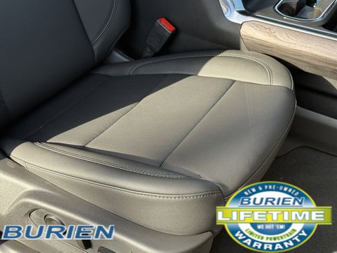 New 2026 Chevrolet Silverado 3500 LTZ w/ LTZ Convenience Package image 23