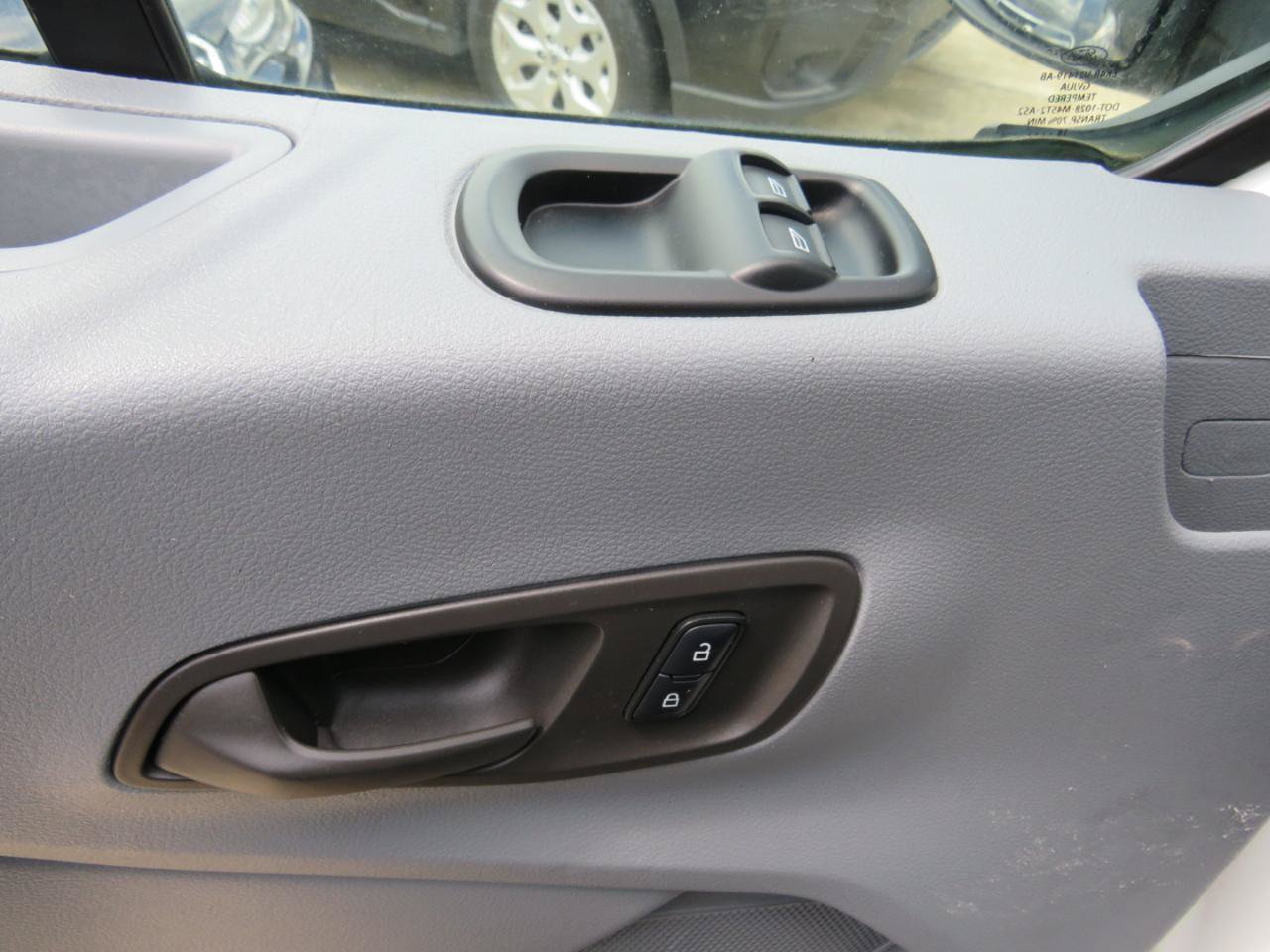 Used 2019 Ford Transit 250 130 Low Roof RWD image 13
