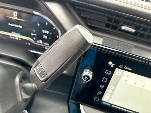 Used 2024 GMC Sierra 2500 AT4 w/ AT4 Premium Plus Package image 20