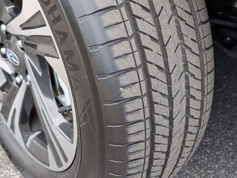 Used 2024 Subaru Crosstrek 2.0i Premium image 32